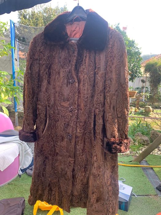 Casaco de Astracan verdadeiro, fabrico Belga