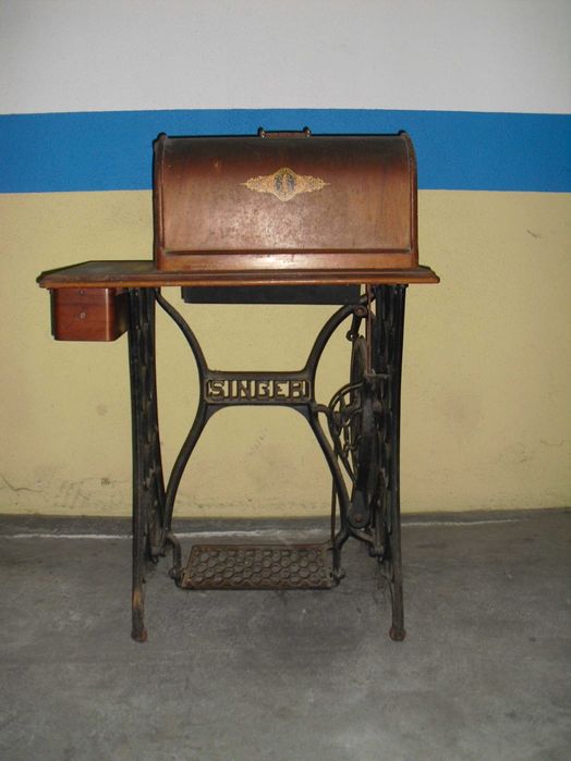 Maquina de costura Singer (antiga)