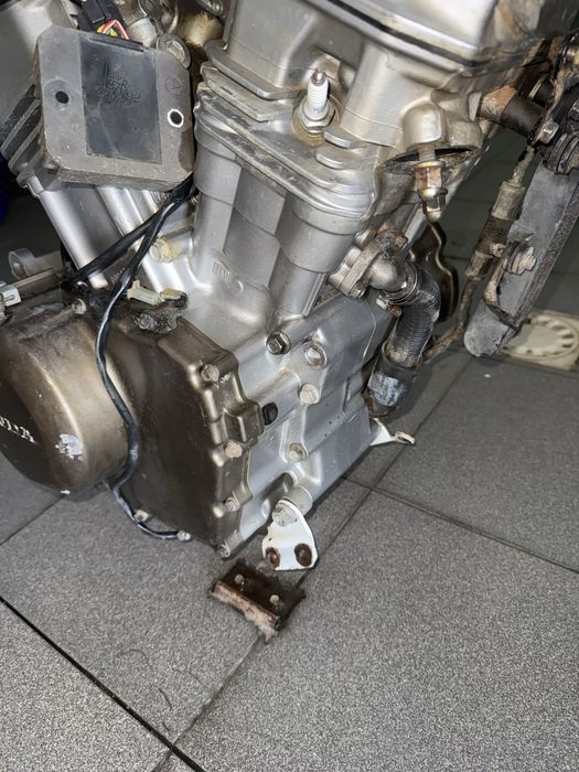 Motor Africa Twin XRV 750 RD04