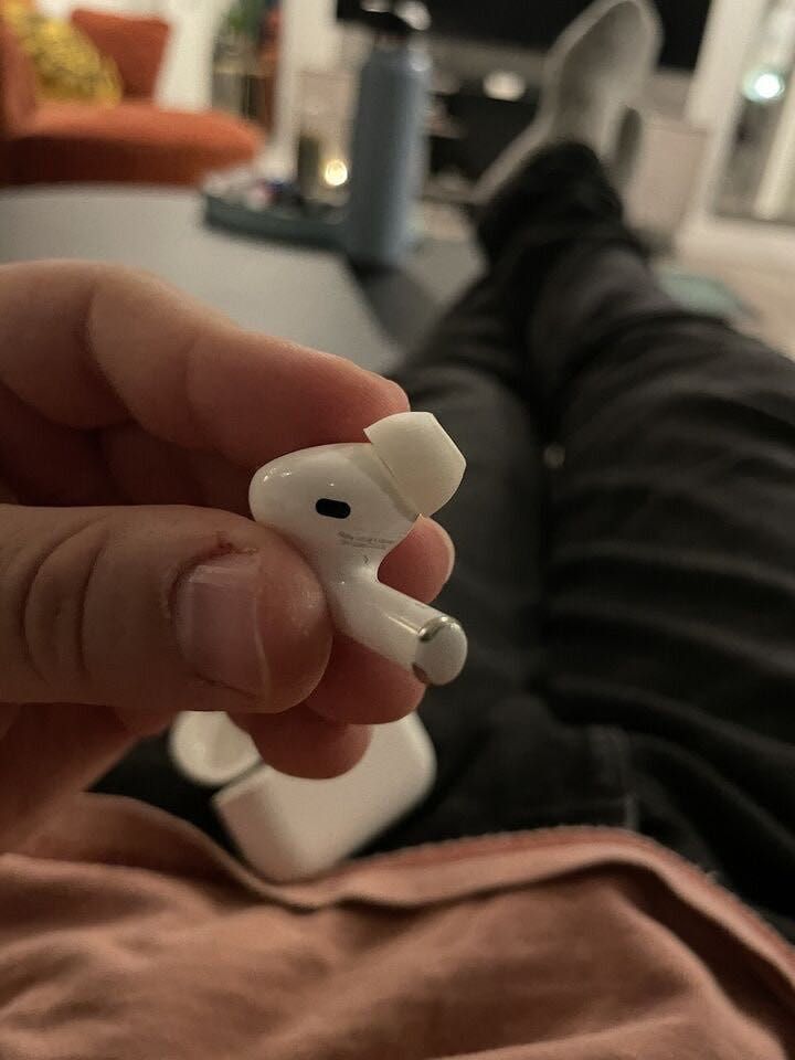 AirPods Pro на гарантии