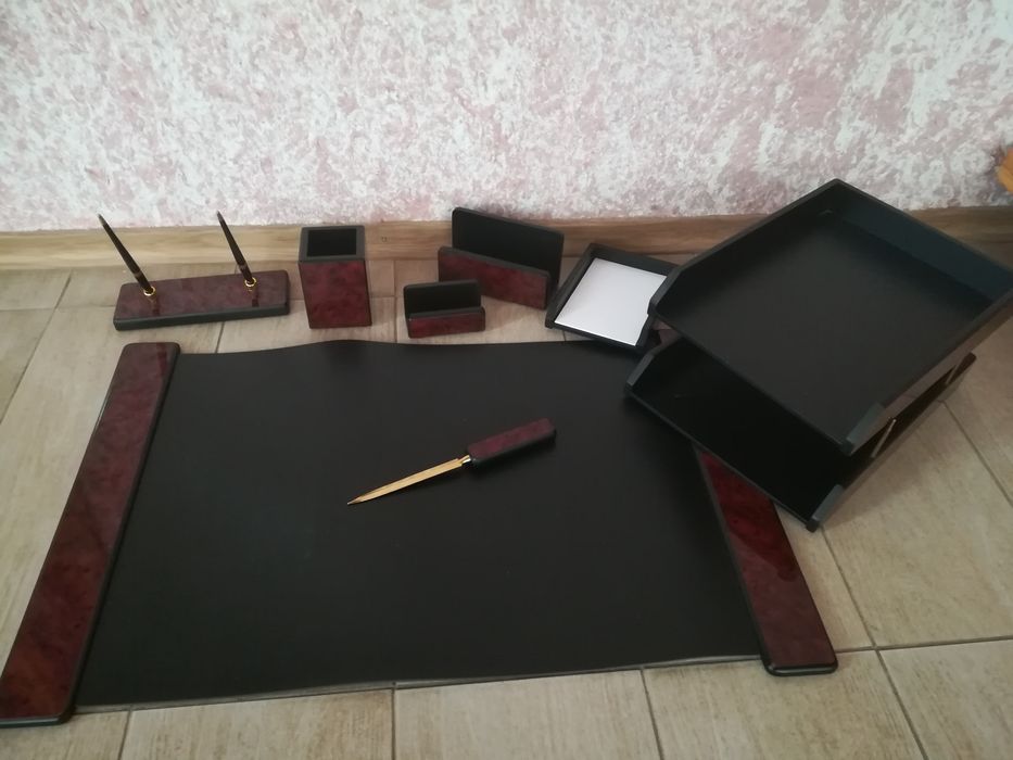 Офісні прилади, канцелярія