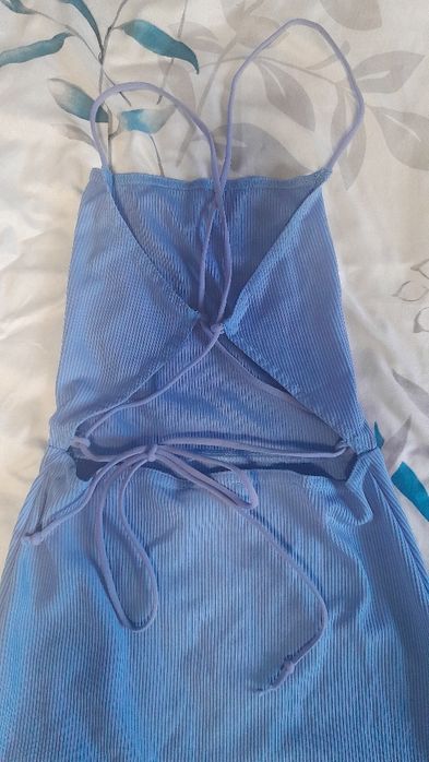 Zestaw 4 letnich sukienek xs