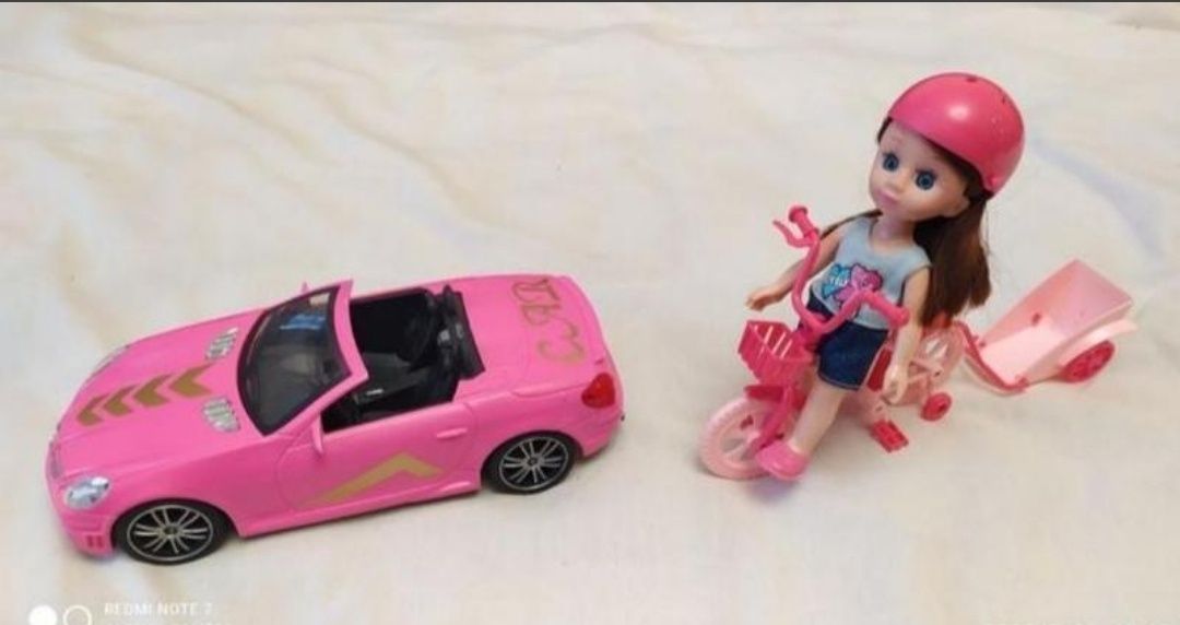 Машина для кукол Барби и велосипед с куклой.