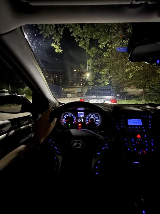 Hyundai Elantra GT 2.0 автомат