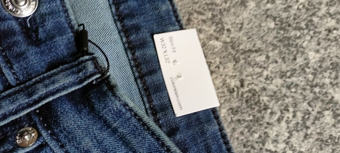 Spodnie Calvin Klein