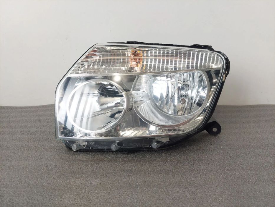 Ótica / farol esquerda DACIA Duster (HS_)