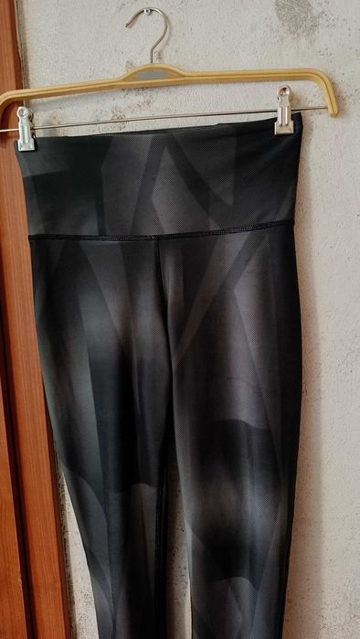 Reebok szare legginsy sportowe do ćwiczeń