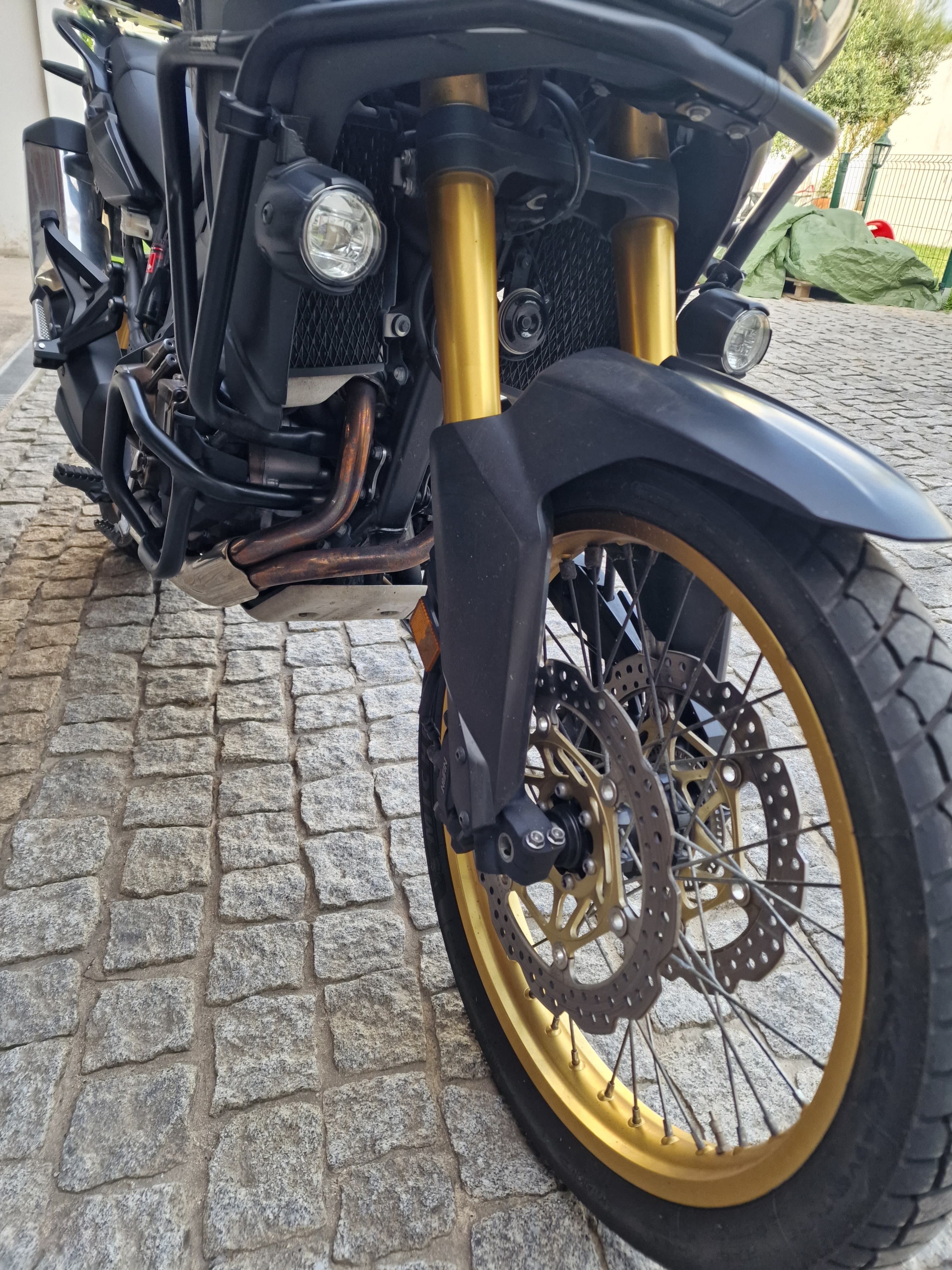 África twin 1000