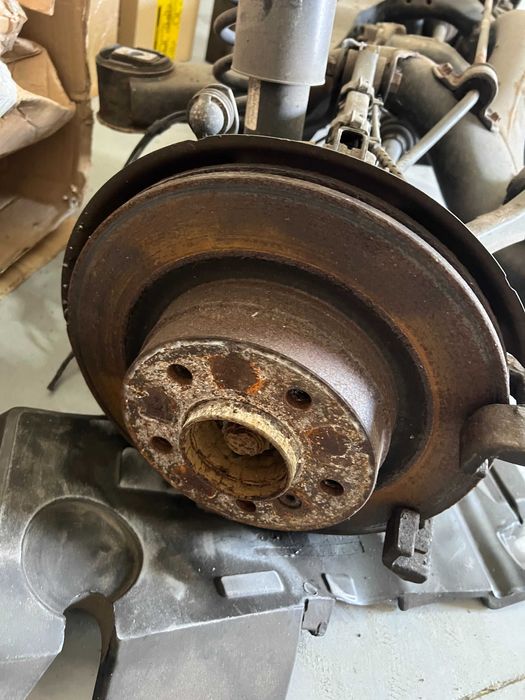 Całe tylne zawieszenie bmw f30 320D