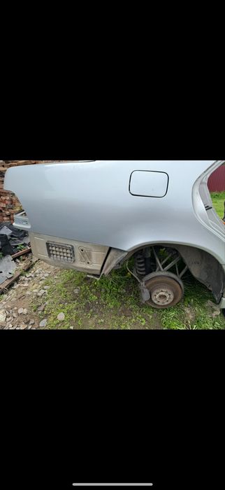 Крило ліве /праве w140 мерседес в гарному стані