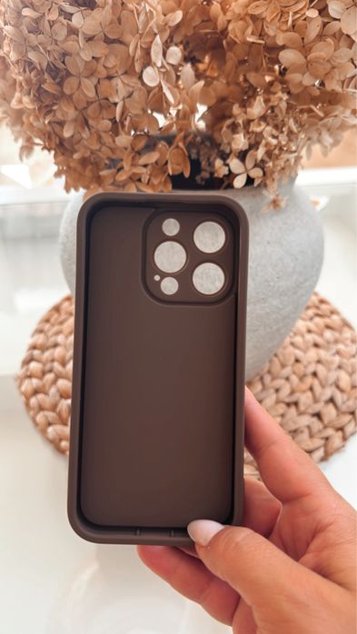 Etiu iphone 15 pro czekoladowe brązowe