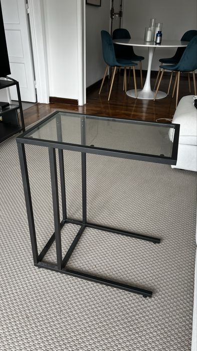 Mesa de apoio da série VITTSJÖ do IKEA