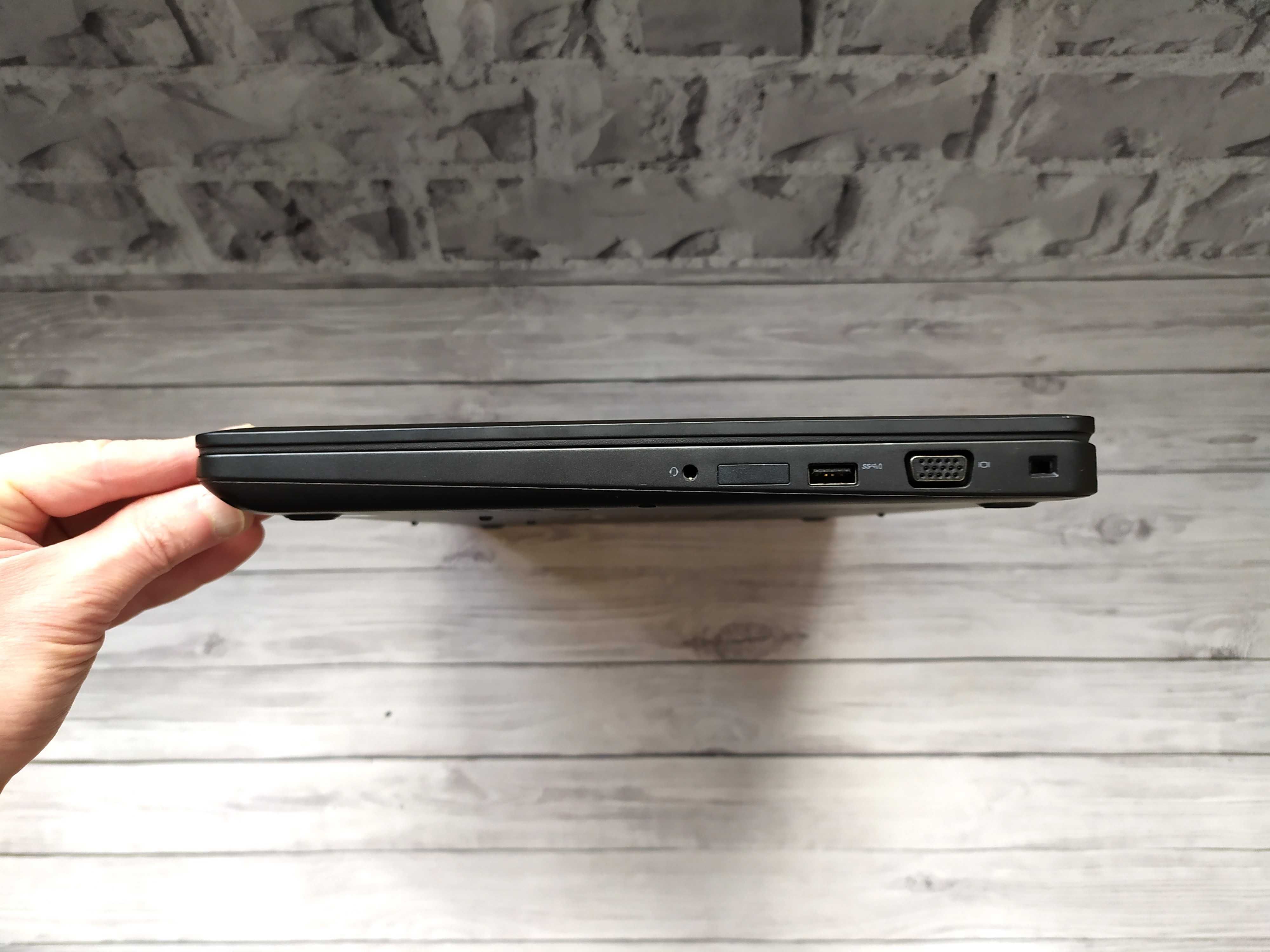Dell Precision 3530 FHD i5-8400H/16GB DDR4/256GB SSD/NVIDIA P600 4GB