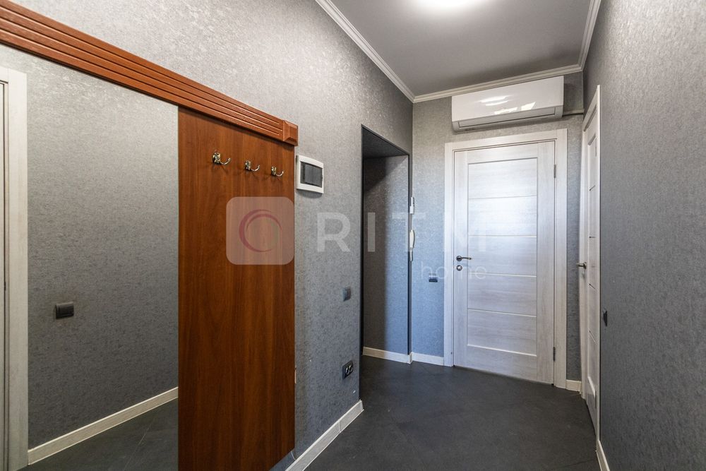 Оренда стильної 1-кімнатної квартири з кухнею-студією