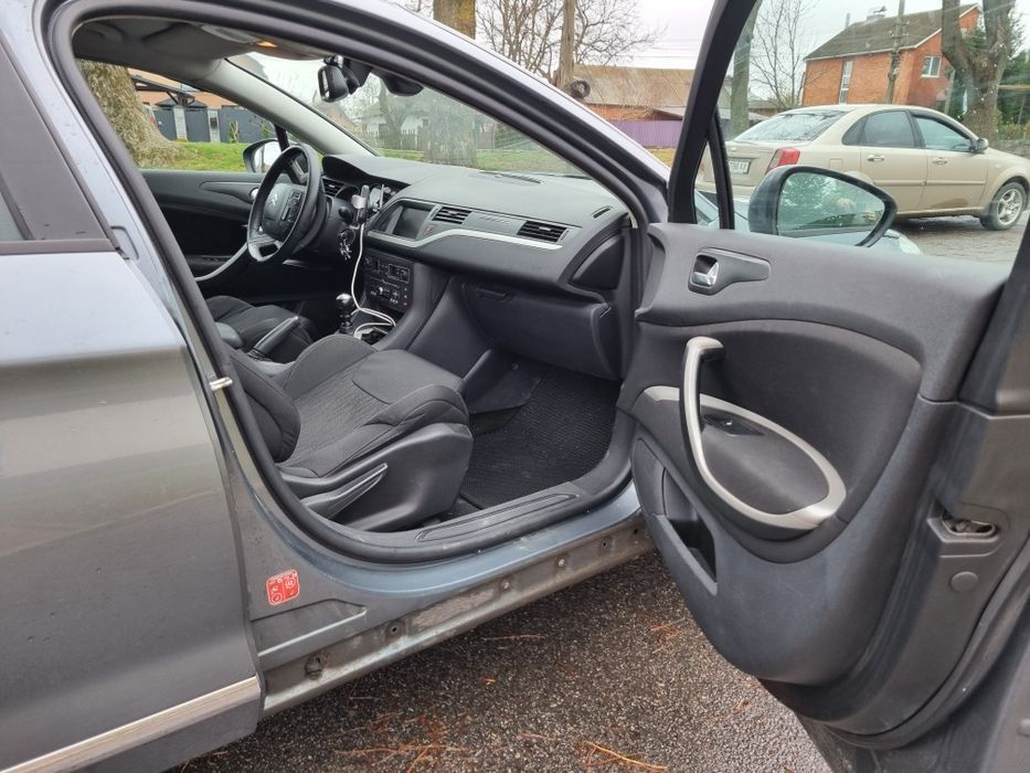 Citroen c5 x7  2012 рік 2.0hdi
