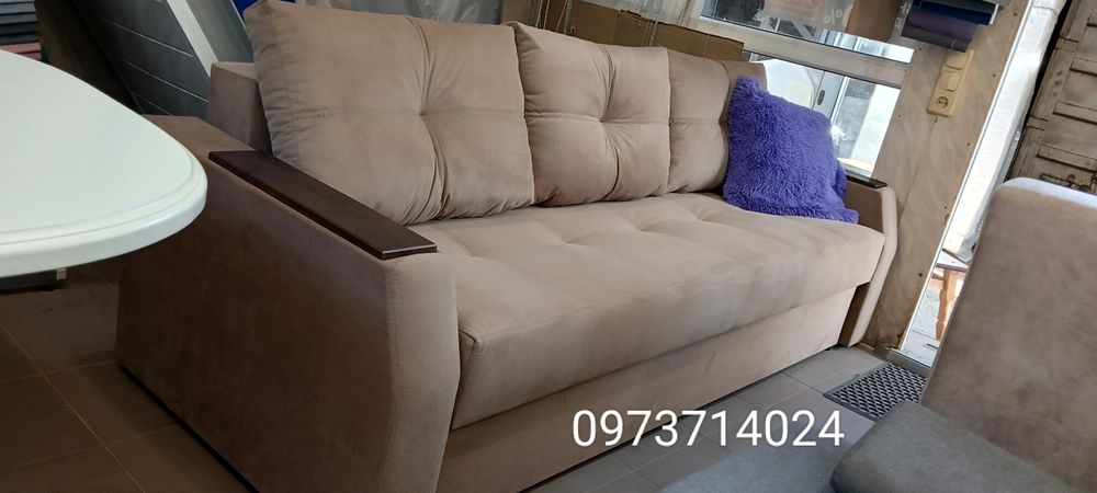 Новый диван! Есть быстрая доставка по городу со склада! Ткань велюр.