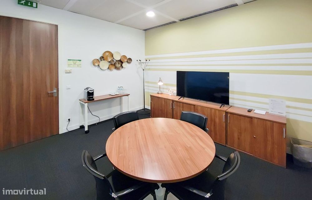 Espaço de escritório privativo para 5 pessoas em Lisbon, Miraflores