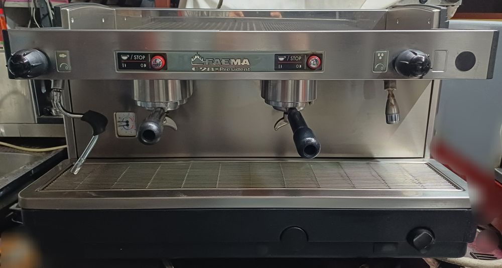 Maquina de cafe FAEMA Italiana