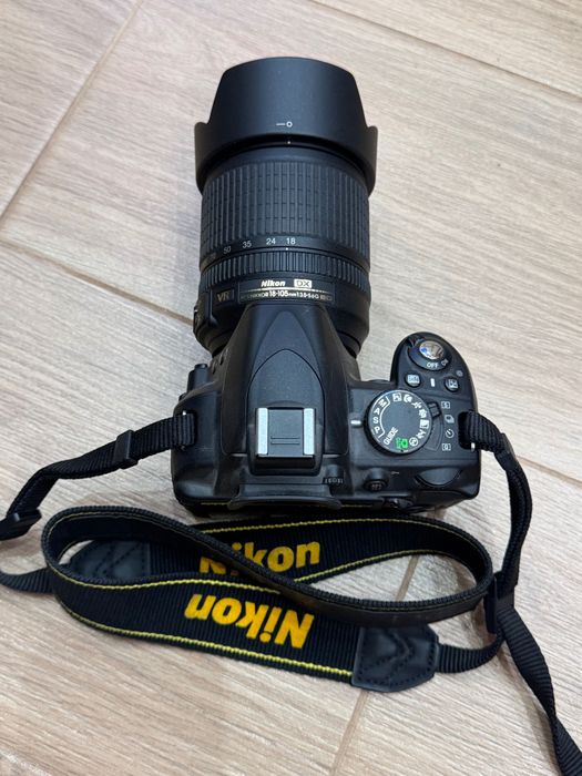 Nikon D3100 kit 18-105