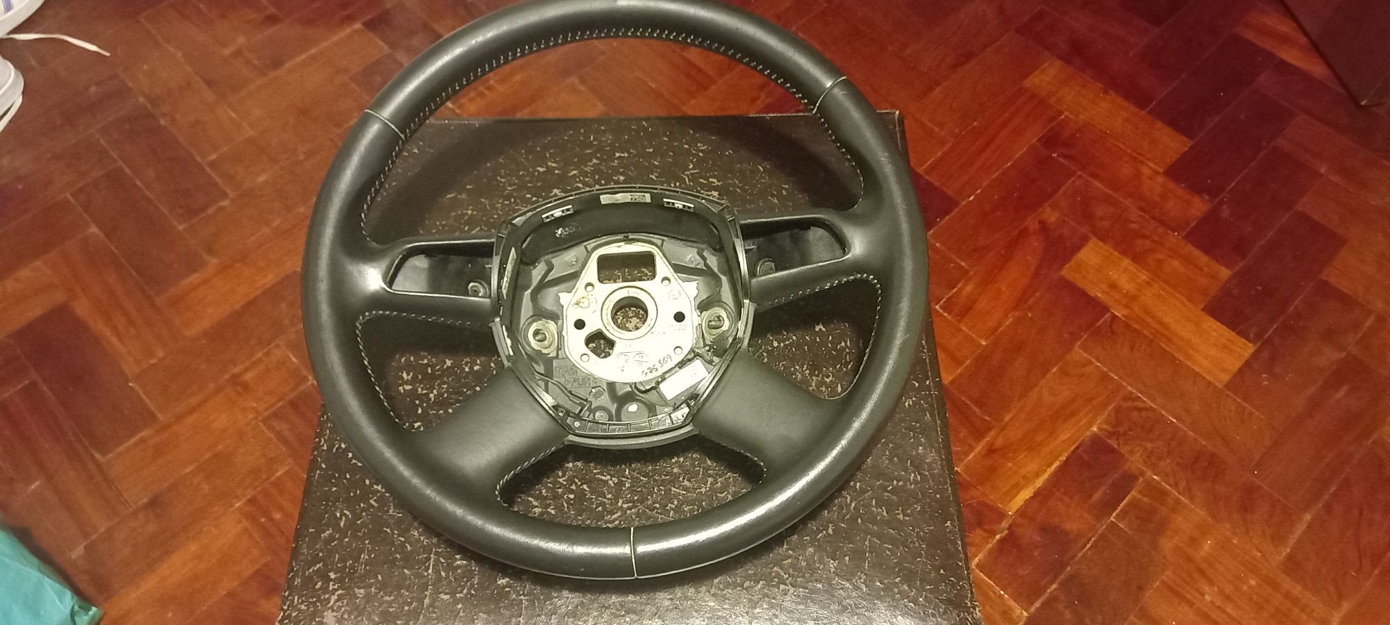 Volante para Audi A4 B8