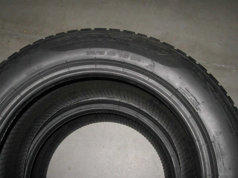 2 x Pirelli SottoZero Serie 3 225/60 R17 99 H *(homologacja BMW) 2024