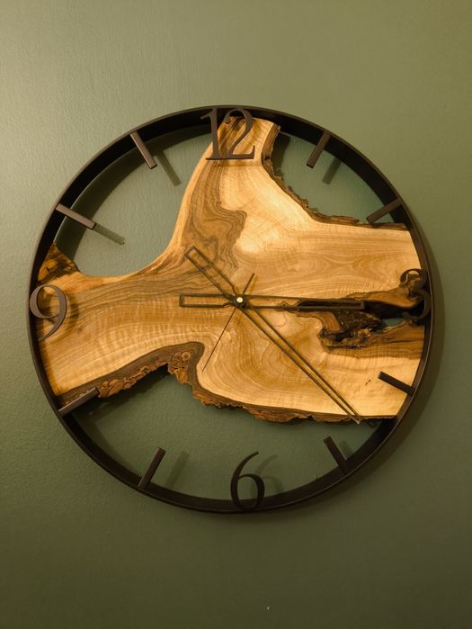 Zegar loft średnicy  50 cm.