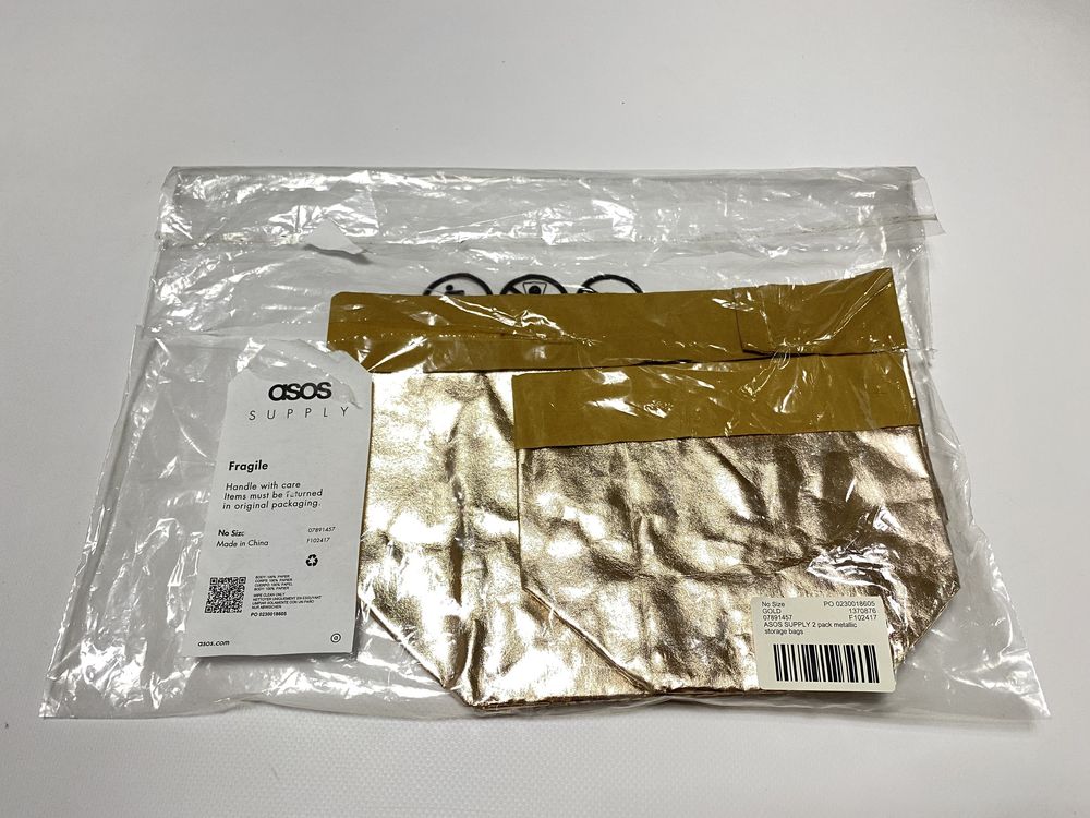 Новые 2 косметички сумки для хранения ASOS Gold ванной