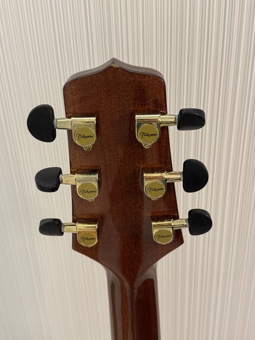 Guitarra acústica Takamine