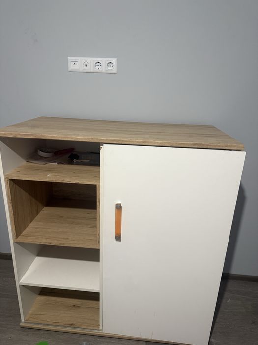 Меблі спальні. Білого кольору