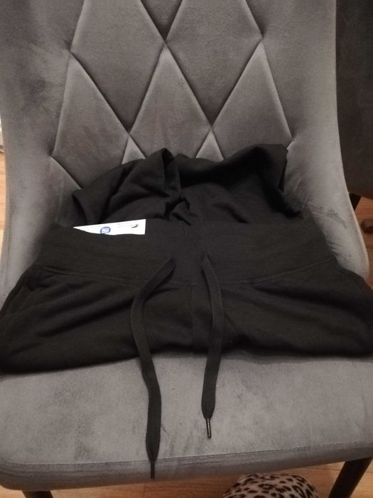 Nowe czarne spodnie dresowe dres crivit 36 38 s m s/m joggery joggersy