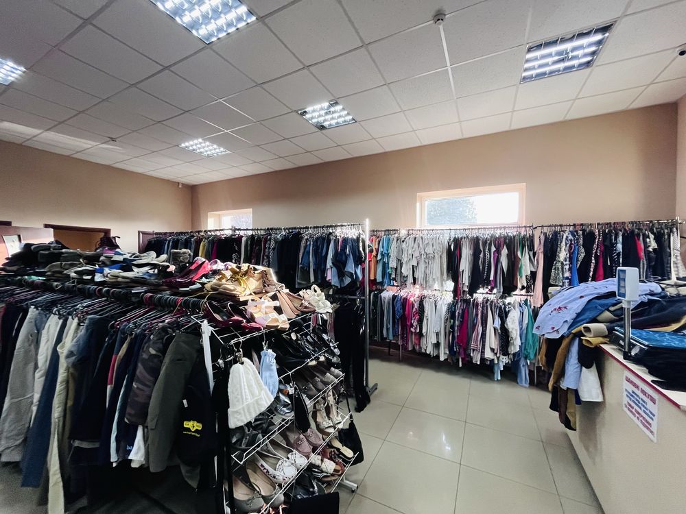 Продається бізнес: магазин одягу секонд-хенд
