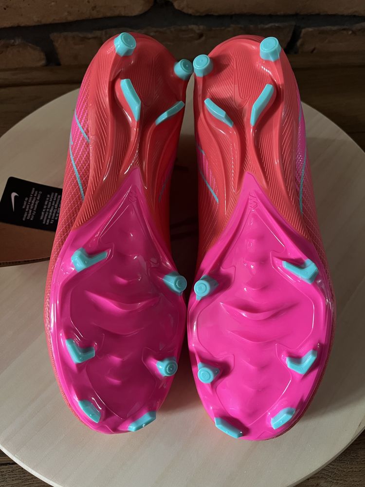 Korki Nike Performance Superfly Zoom 10 Academy nowe rozm. 40,5