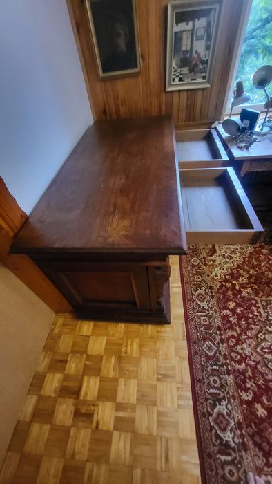 Piękna masywna dębowa komoda Henryk II