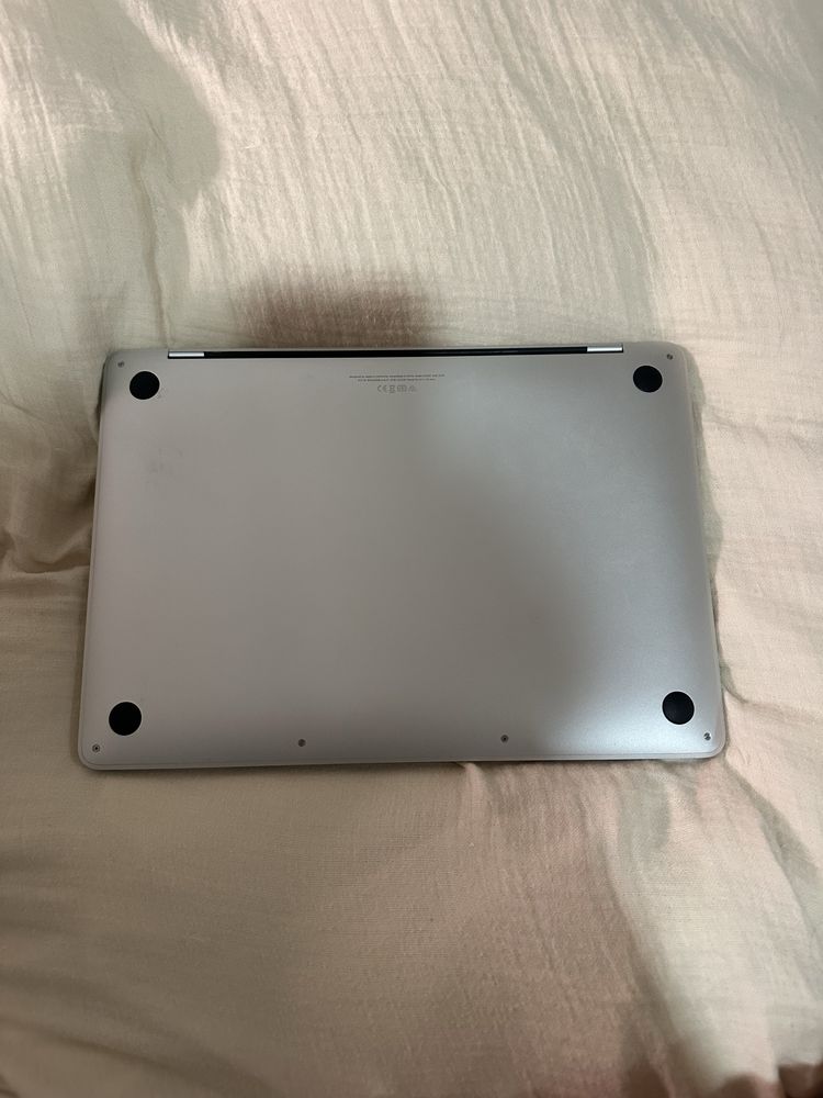 Macbook pro 13” 2020 M1 16G 512GB