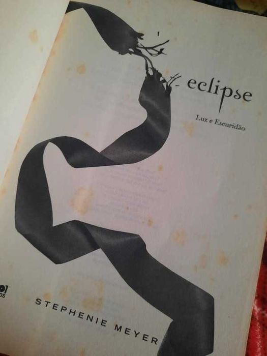 Livro Da Saga Twilight de Stephenie Meyer