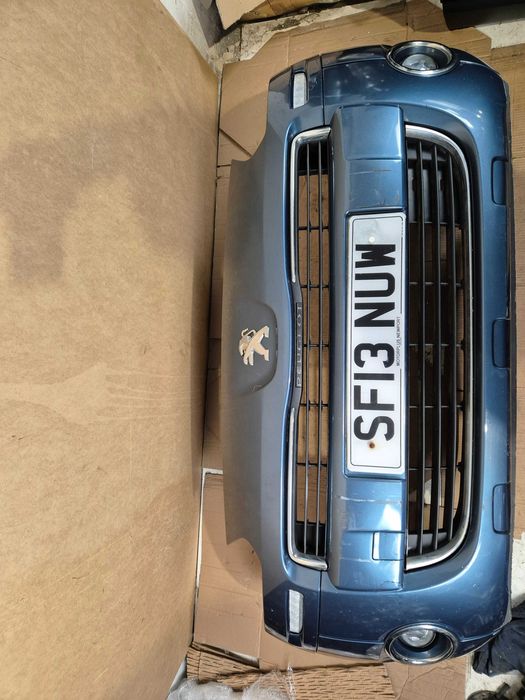 Peugeot Partner III lift led zderzak przedni.