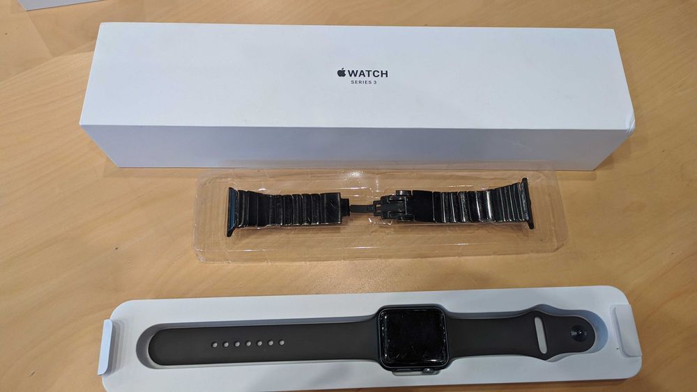 Apple Watch Series 3 42mm USZKODZONY