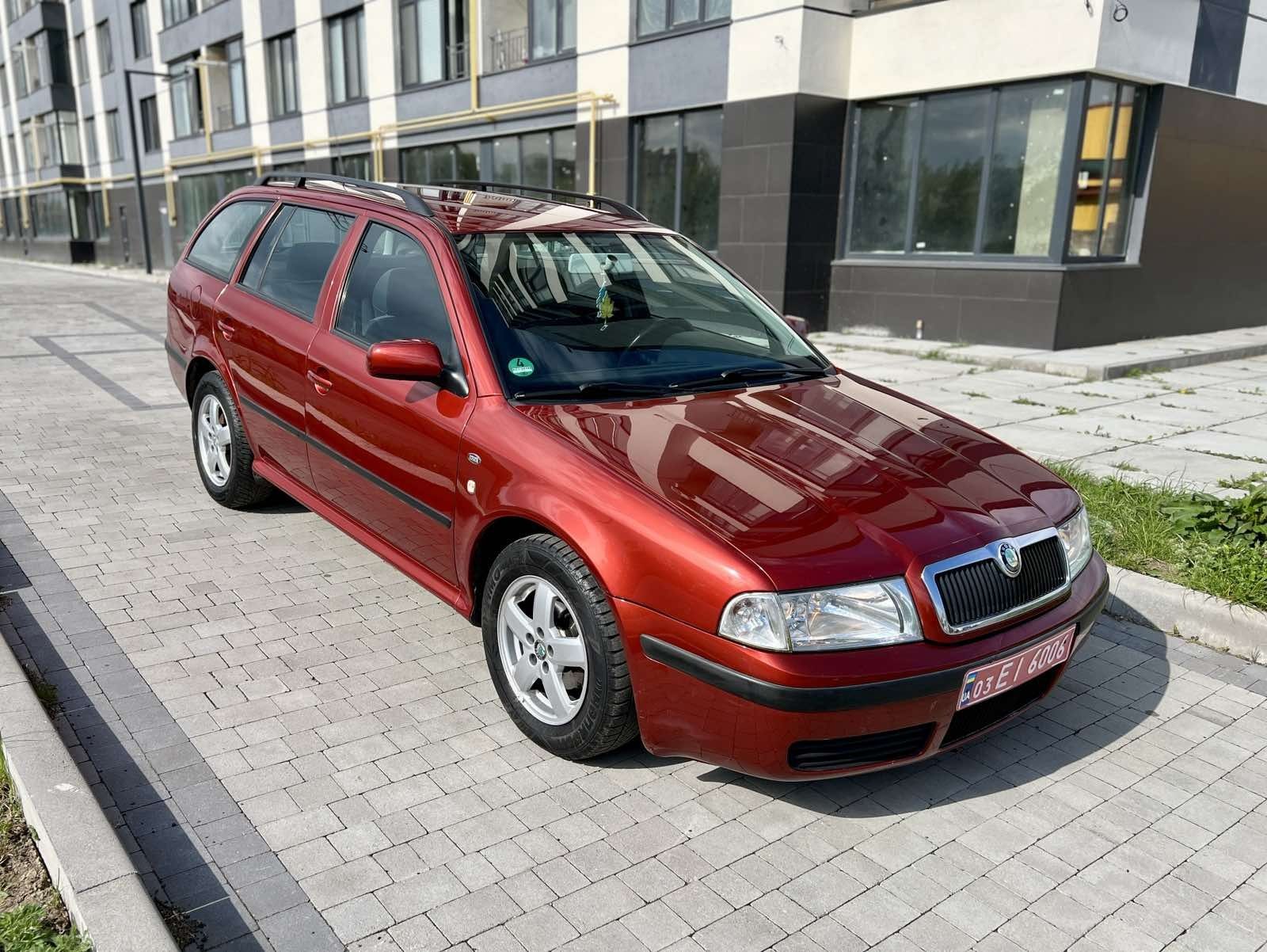 Skoda Octavia Tour 1.6 AVTOMAT Ambient