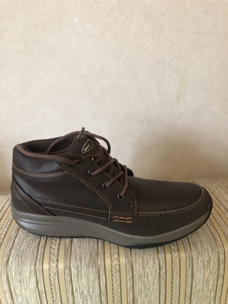 Новые ботинки Walkmaxx comfort, размер 42, цвет коричневый.