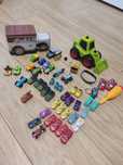 Zestaw aut, autek, ludzik lego