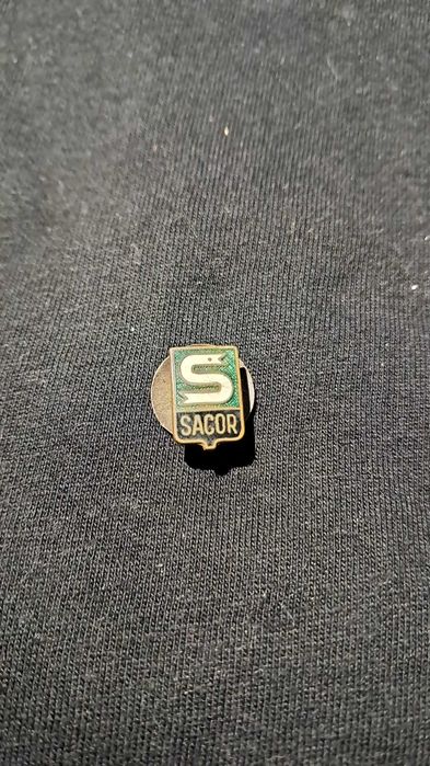 Pin / Insígnia vintage SACOR – Companhia Portuguesa de Petróleo