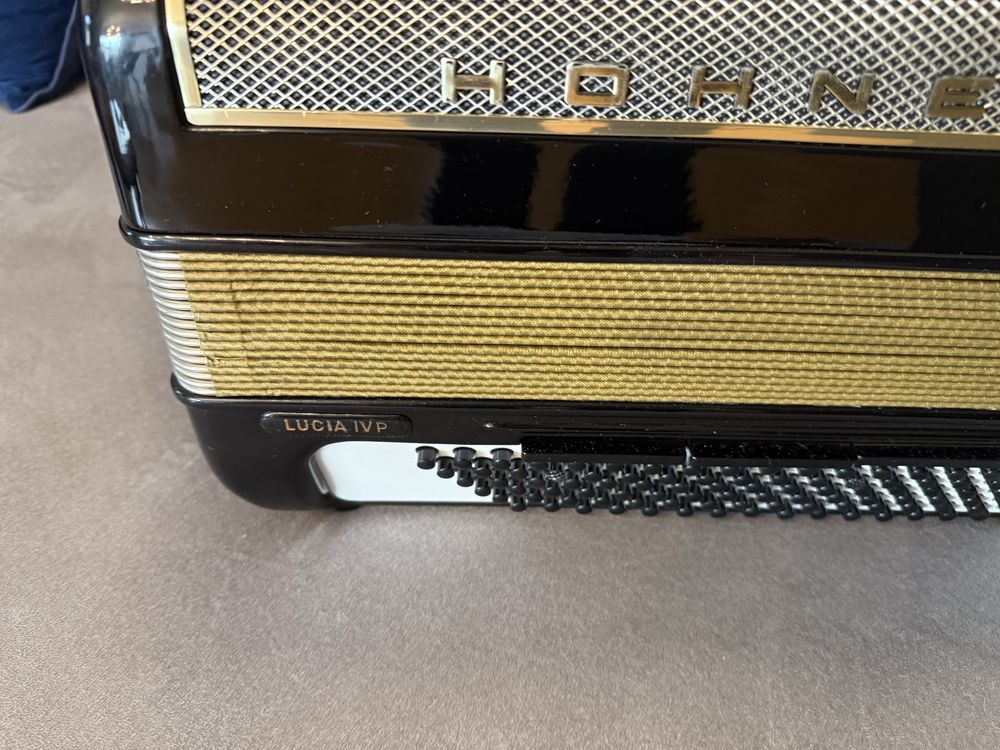 Akordeon hohner lucia lV P 96 basow