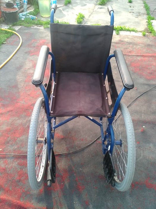 Инвалидная коляска искра.