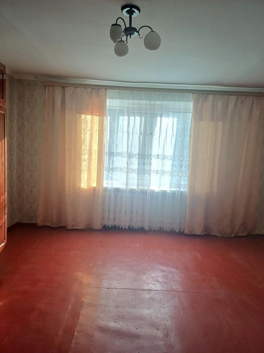 Продам квартиру  в Тяжилові