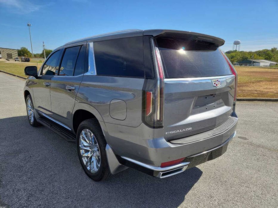 Cadillac Escalade      2021