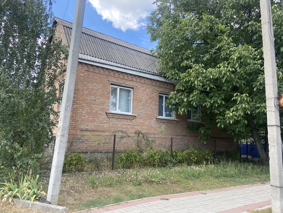 Продається будинок Покровська 94