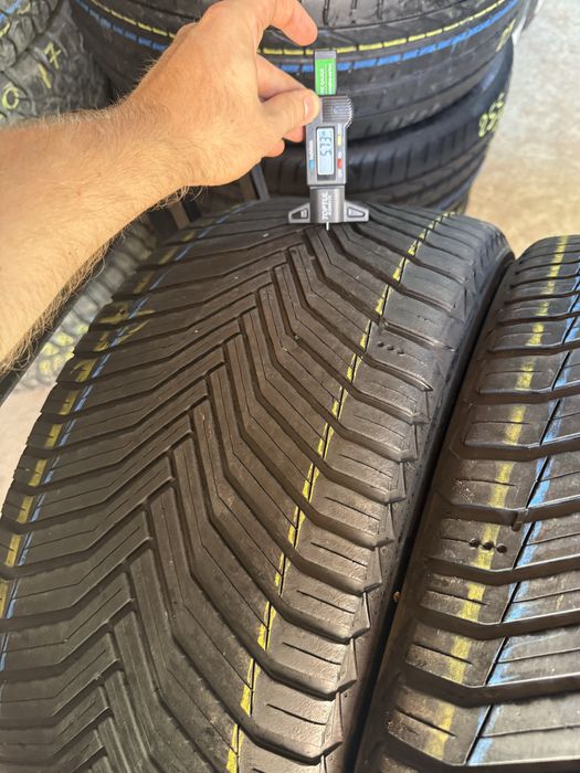 Шины БУ 255 40 R 20 Michelin Cross climate 2 резина всесезонная