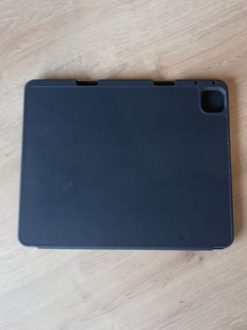 Etui Ipad 12.9  6/5 JETech czarne NOWE