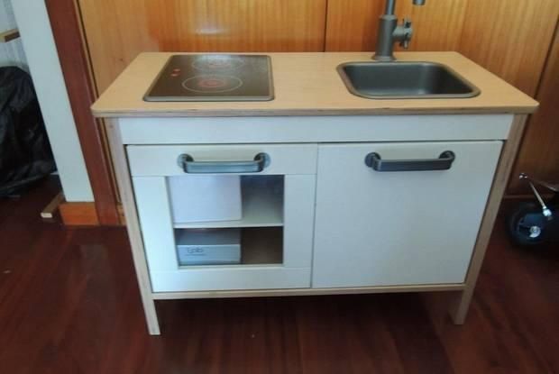 Móvel de cozinha para criança