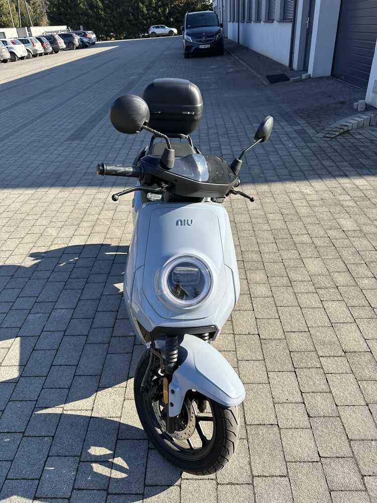Skuter elektryk NIU  MQI GT motorek